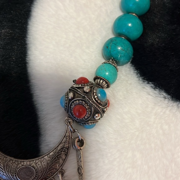 Necklace - Picture 4 of 5